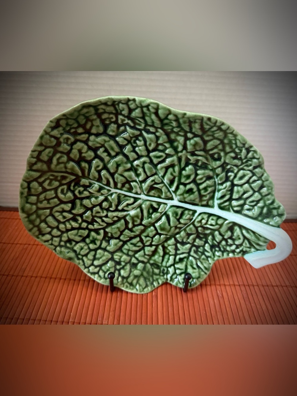 Ceramic Kale Olive Leaf Serving Dish made in Portugal. EVC